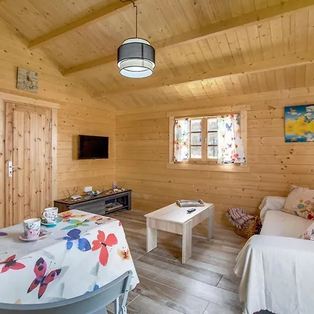 בית נופש Mariposa אדחה